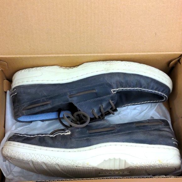 🐠 Sperry Topsiders! - Picture 4 of 5